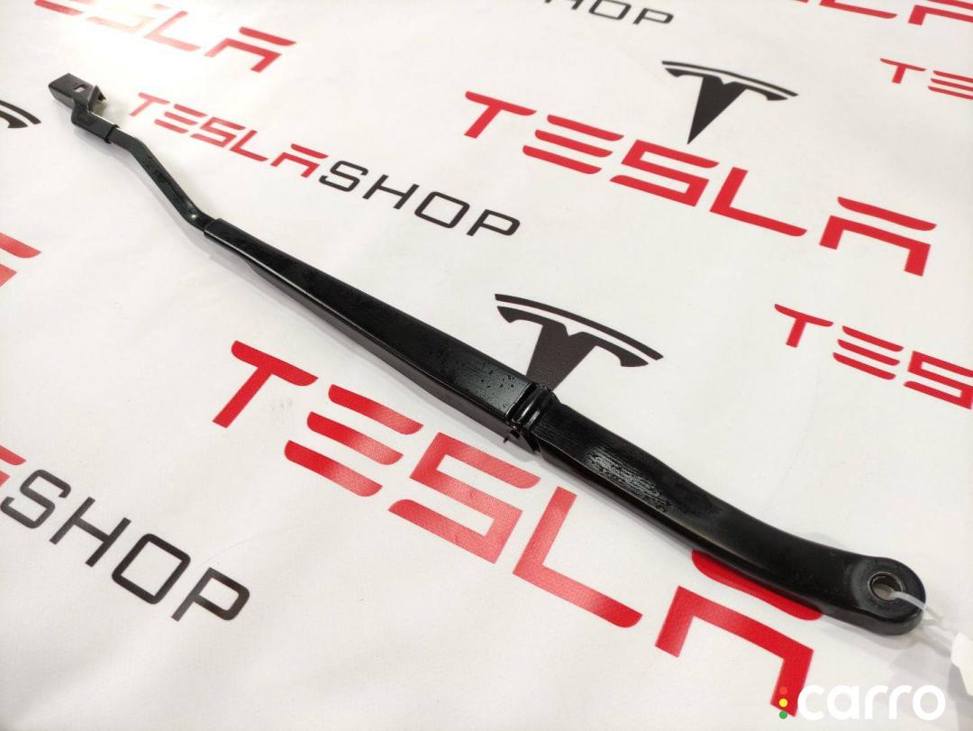 6005951-00-C щеткодержатель (поводок стеклоочистителя, дворник) левый Tesla Model S 2015г. - фото №1