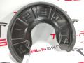 1045951-01-B Кожух тормозного диска Tesla Model S 2015г. - фото №3