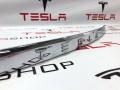 1025776-00-A Молдинг крышки багажника Tesla Model S - фото №2