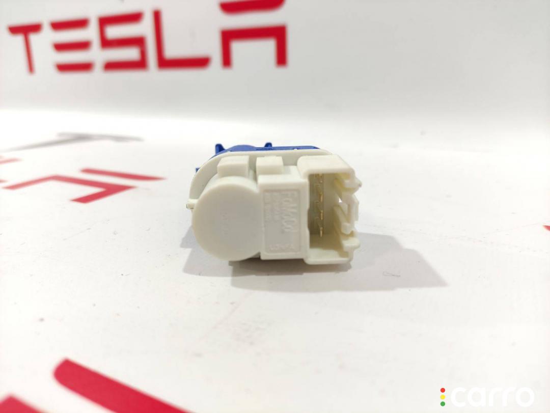 1005124-00-A датчик педали тормоза (лягушка) Tesla Model S 2-й рест 2022г. - фото №2