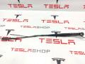 1046669-00-B щеткодержатель (поводок стеклоочистителя, дворник) левый Tesla Model X 2019г. - фото №2
