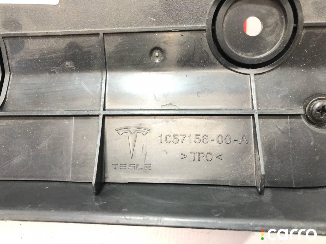 1057156-00-A бленда Tesla Model X 2019г. - фото №3