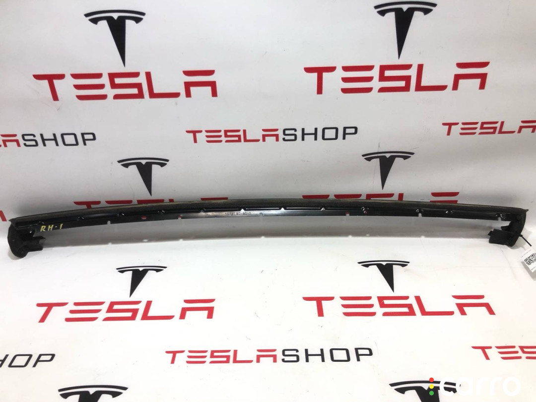 1072080-00-B, 1072080-80-D уплотнитель задний правый Tesla Model X 2019г. - фото №3