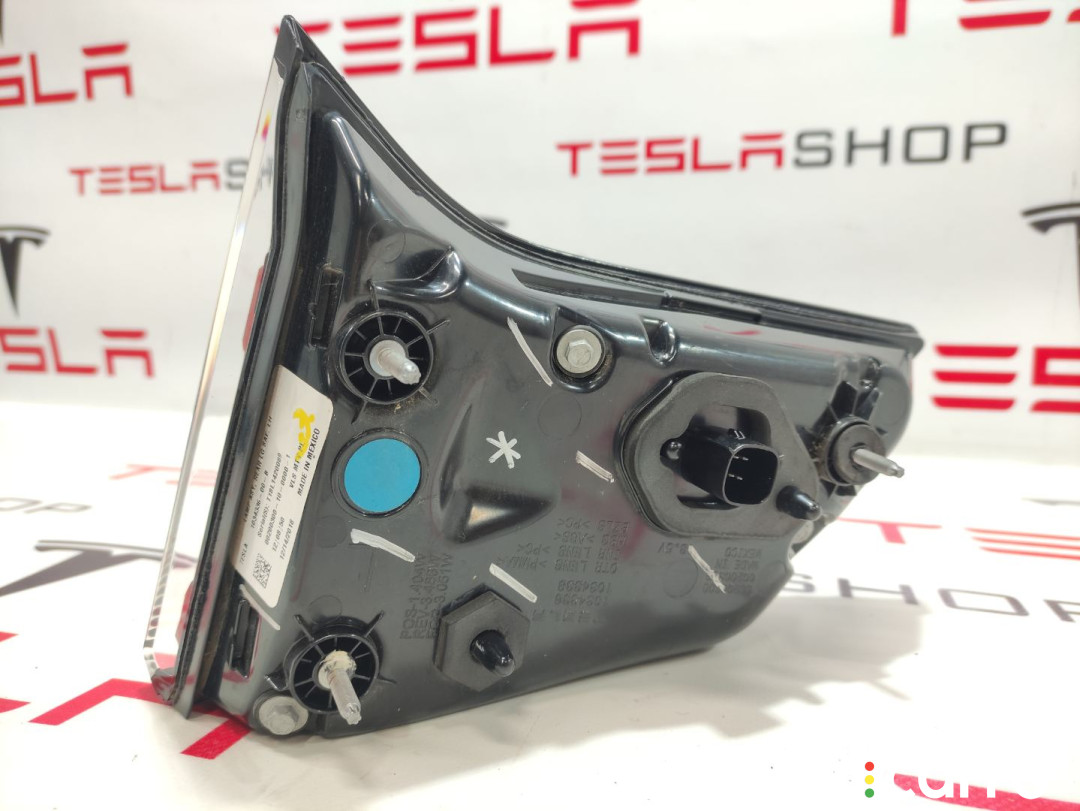 1034336-00-B фонарь крышки багажника левый Tesla Model X 2019г. - фото №4