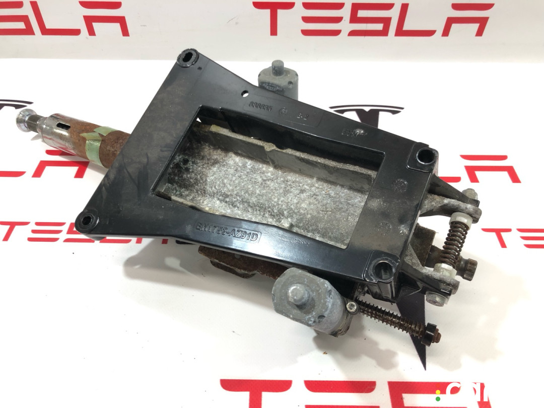 1027811-00-F рулевая колонка Tesla Model X 2019г. - фото №4