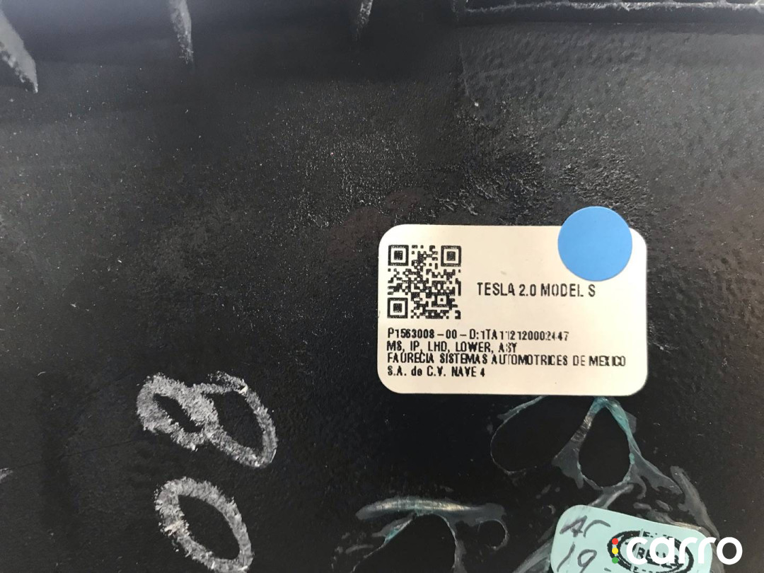 1563008-00-D Накладка декоративная на торпедо нижняя Tesla Model S 2-й рест 2021г. - фото №4