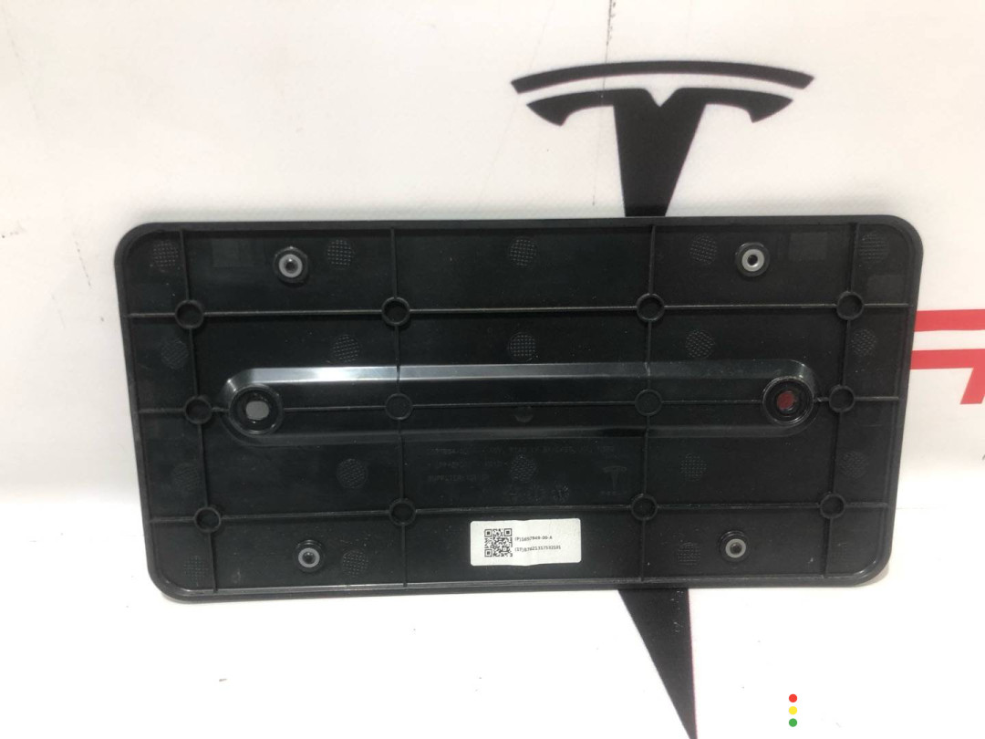 1657949-00-A, 1657954-00-A бленда Tesla Model S 2-й рест 2022г. - фото №2
