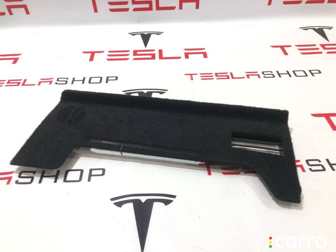1563073-00-B Накладка декоративная на торпедо правая нижняя Tesla Model S 2-й рест 2022г. - фото №1