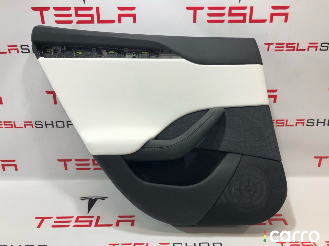 1614323-00-B, 1613837-00-C, 1633772-03-G обшивка двери задней левой Tesla Model S 2-й рест - фото №1