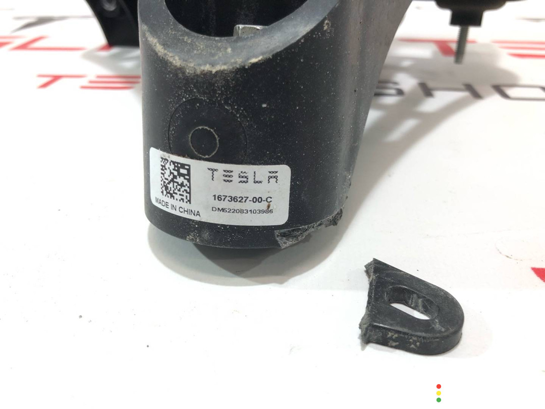 166701400B, 1673627-00-C Кронштейн компрессора кондиционера Tesla Model 3 2022г. - фото №2