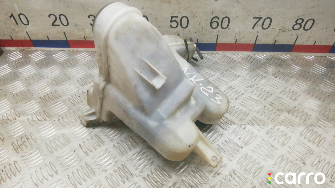 Бачок омывателя TOYOTA HILUX RN70 RN70 2005-2008 3.0 л. дизель ДИЗЕЛЬ ...