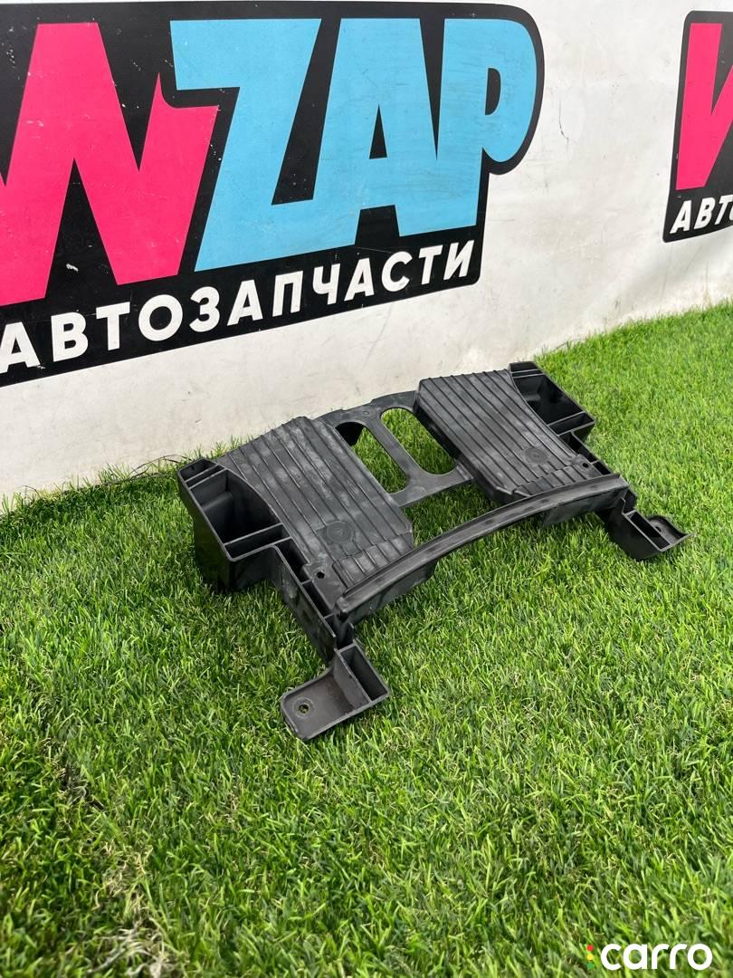 1132787-00-A кронштейн (крепление) Tesla Model X 1 поколение 2018г. - фото №3