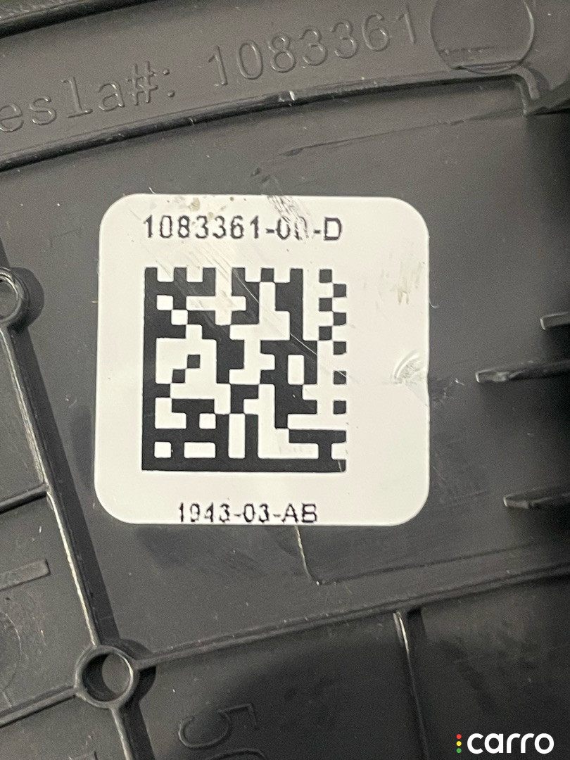 1083361-00-D заглушка в торпедо левая Tesla Model Y 1 поколение 2022г. - фото №2