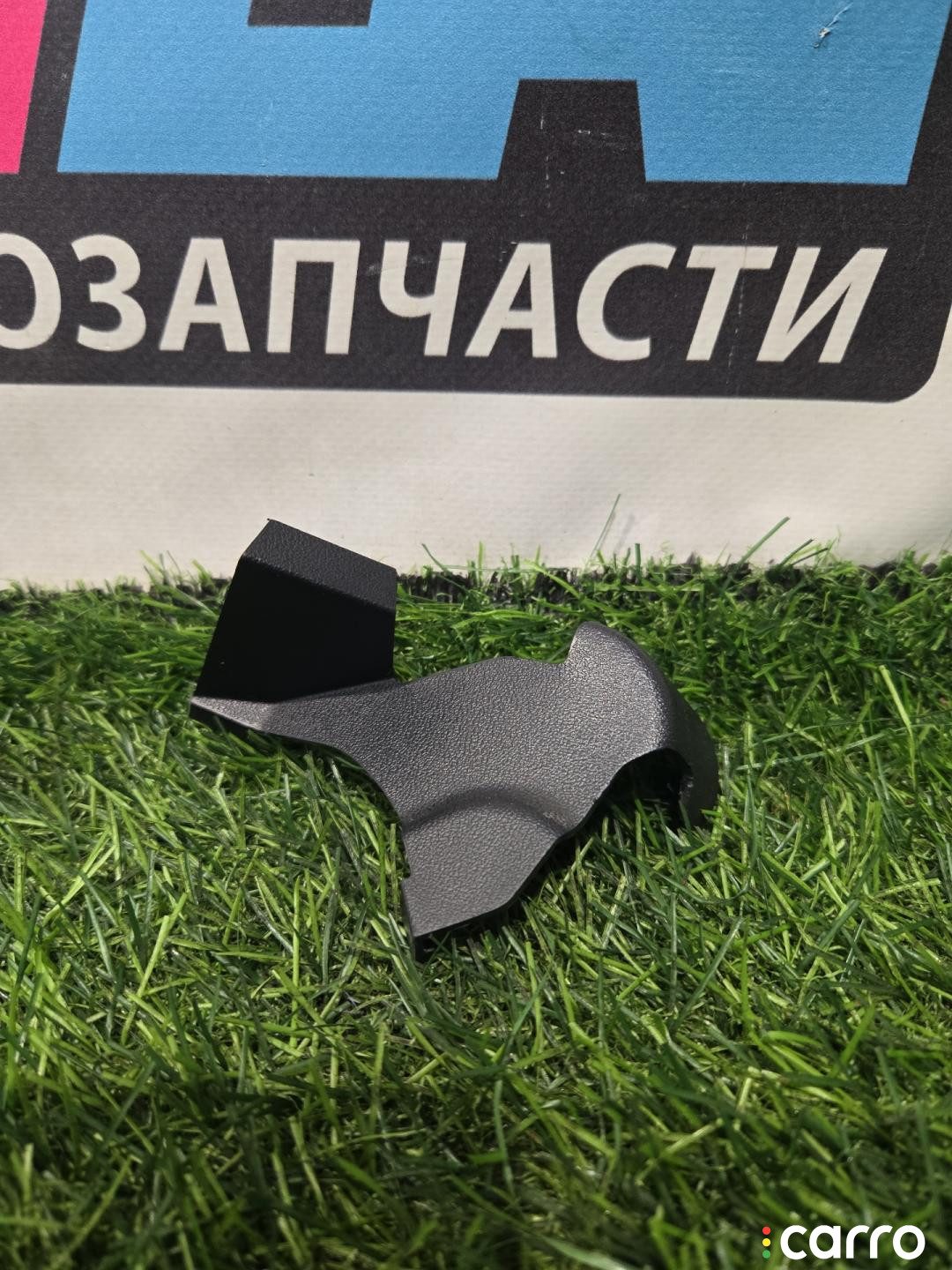 1112072-00-B накладка петли багажника правая Tesla Model 3 1 поколение 2022г. - фото №1