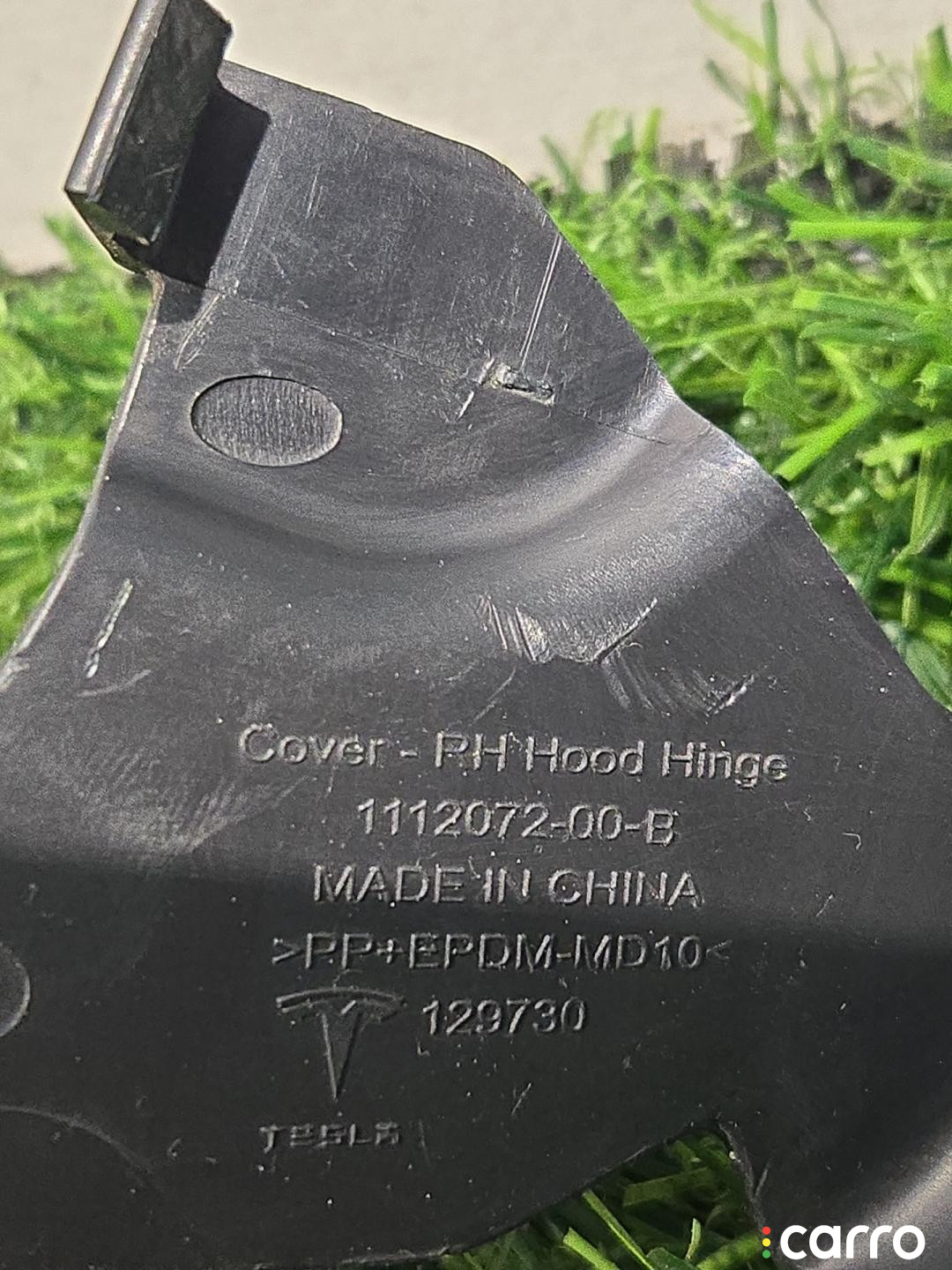 1112072-00-B накладка петли багажника правая Tesla Model 3 1 поколение 2022г. - фото №6