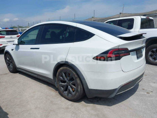 Tesla Model X 1 поколение [рестайлинг] 2022г. - фото №3