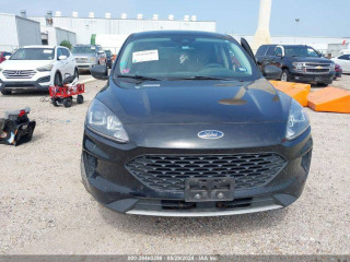 Ford Escape 4 поколение CX482 2021г. 1.5 л. - фото №7