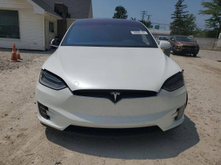 Tesla Model X 1 поколение 2017г. - фото №5