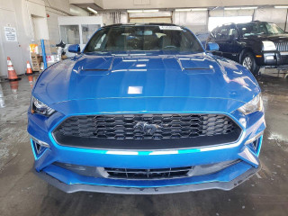 Ford Mustang 6 поколение S550 [рестайлинг] 2020г. 2.3 л. - фото №2