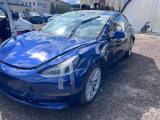 Tesla Model 3 1 поколение 2022г. - фото №2