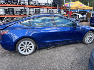 Tesla Model 3 1 поколение 2022г. - фото №5