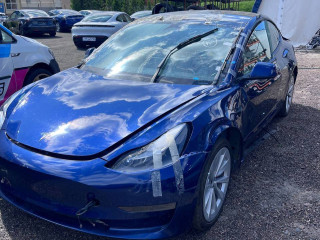 Tesla Model 3 1 поколение 2022г. - фото №3