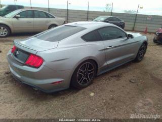 Ford Mustang 6 поколение S550 [рестайлинг] 2020г. 2.3 л. - фото №2