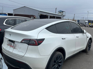 Tesla Model Y 1 поколение 2022г. - фото №1