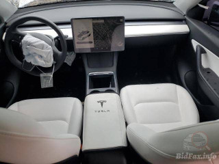 Tesla Model Y 1 поколение 2022г. - фото №10