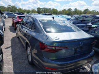 Volkswagen Jetta 7 поколение 2020г. 1.4 л. - фото №4