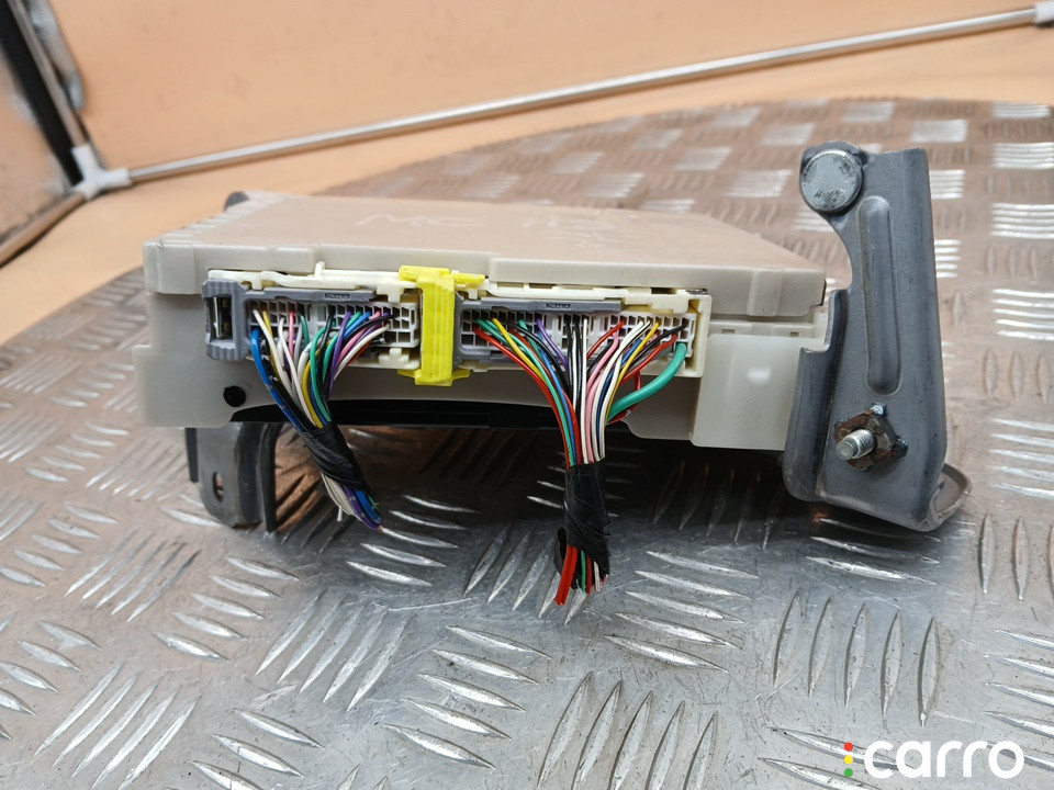 82730-33F43 Блок электронный Toyota Camry XV50 2015г. - фото №2