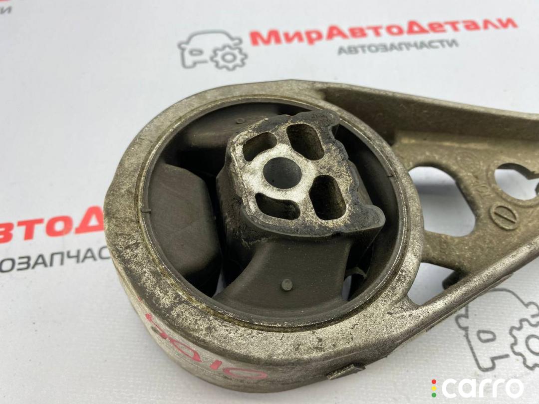 84146944 подушка крепления КПП Chevrolet Equinox 3 поколение 2018г. - фото №4