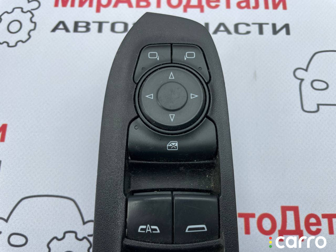 84139693 блок управления стеклоподъемниками Chevrolet Equinox 3 поколение 2019г. - фото №2