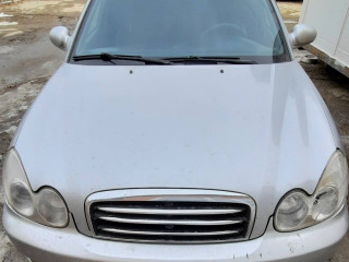 Hyundai Sonata 4 поколение [рестайлинг] 2006г. 2.7 л., G6BA - фото №1