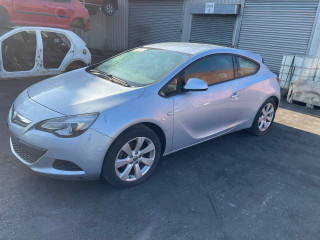 Opel Astra J [рестайлинг] 2013г. 1.4 л., A 14 NEL - фото №8