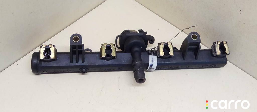 BOSCH, 030133319AA, 0280155919, 0280151071, 9671612899EF, 0435170160 топливная рампа Volkswagen Polo 3 поколение 2000г. - фото №2