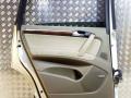 ограничитель открывания двери задней левой Audi Q7 4L 2007г. - фото №4
