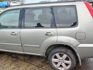 Nissan X-Trail T30 2004г. 2.2 л. - фото №2