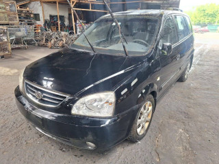 Kia Carens 2 поколение 2006г. 2.0 л. - фото №1