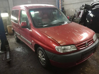 Citroen Berlingo 1 поколение M49 1999г. 1.8 л., бензин, МКПП - фото №1