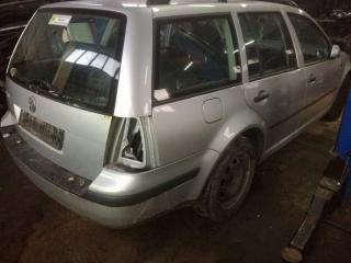 Volkswagen Bora 1 поколение 2001г. 1.6 л., AZD, бензин, МКПП - фото №4