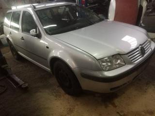 Volkswagen Bora 1 поколение 2001г. 1.6 л., AZD, бензин, МКПП - фото №2