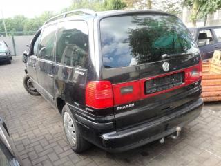 Volkswagen Sharan 1 поколение [2-й рестайлинг] 2004г. 1.9 л., дизель, МКПП - фото №4
