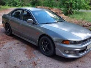Mitsubishi Galant 8 поколение [рестайлинг] 2000г. 2.5 л., 6G73, бензин, МКПП - фото №1