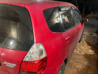 Honda Jazz 1 поколение [рестайлинг] 2007г. 1.3 л., бензин, МКПП - фото №2