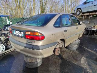 Renault Laguna 1 поколение [рестайлинг] 1999г. 1.6 л., K4M 720, бензин, 5МКПП - фото №4