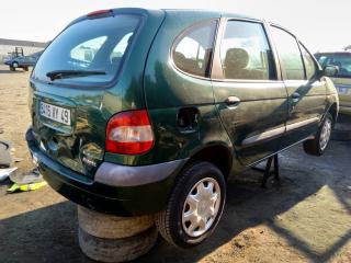 Renault Scenic 1 поколение [рестайлинг] 2000г. 2.0 л., бензин, 5МКПП - фото №3