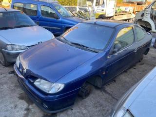 Renault Megane 1 поколение 1996г. 1.6 л., K7M 703 - фото №1