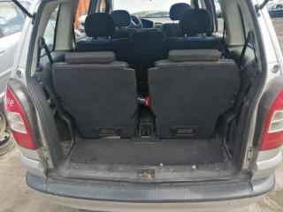 Opel Zafira A [рестайлинг] 2004г. 2.2 л. - фото №6