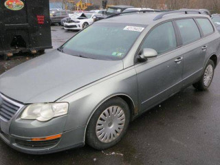 Volkswagen Passat B6 2007г. 2.0 л. - фото №2